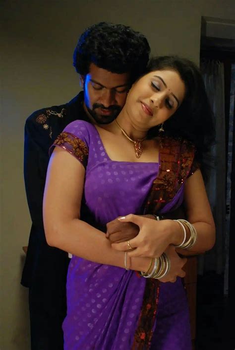 mallu saree romance